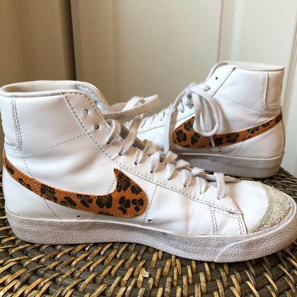 Nike high tops blazer Mid 77 Size 8 women white leather leopard swoosh logo - Picture 4 of 7